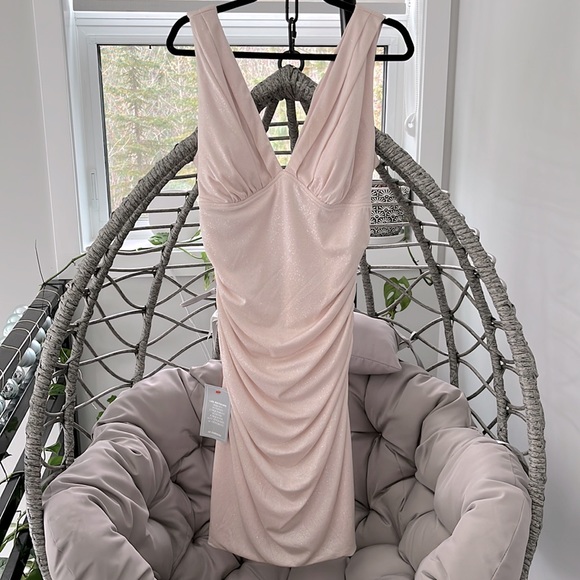 Le Chateau Dress. Brand New, with Tags. - Picture 1 of 4